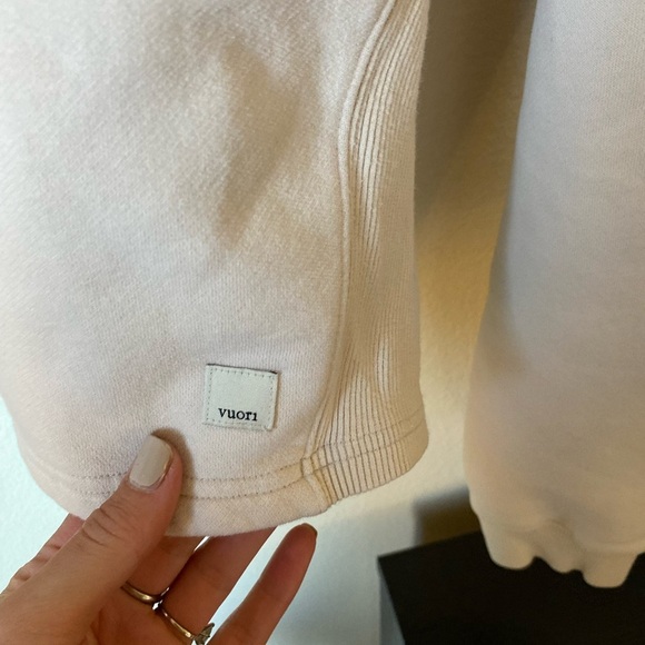 Vuori Cream Cropped Sweater - Picture 4 of 7